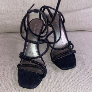 Gianni Bini BRAND NEW black sparkly heel sandals.
